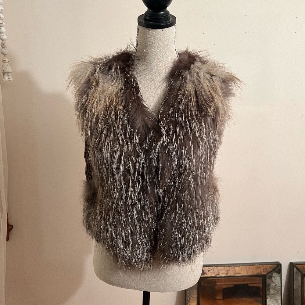 Vince Luxurious Fur Vest Size Large